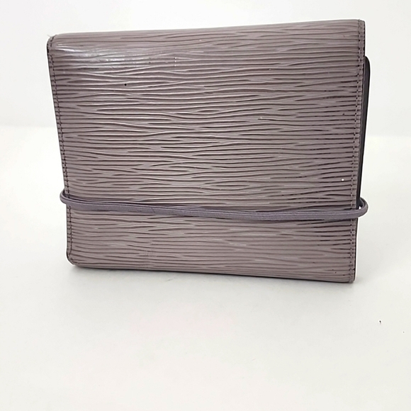 LOUIS VUITTON Epi Portefeuille Elastic Trifold Wallet Lilac - Picture 3 of 13